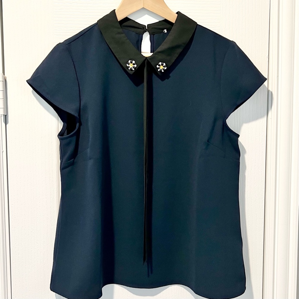 Neck tie blouse with ceramic details